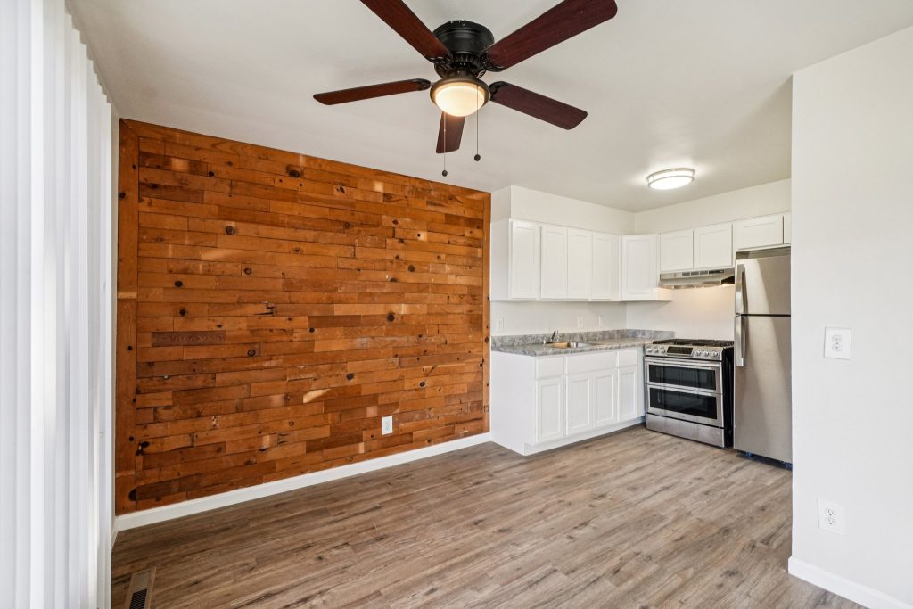 26-web-or-mls-5965 Evergreen Rd Unit 1 bedroom-S2810-005